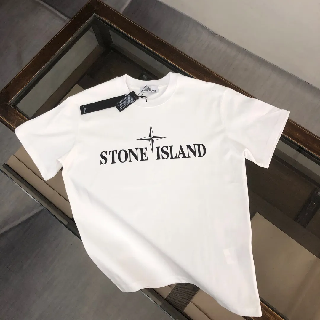 P180 Stone Island 2025 latest T-shirt, couple style ~ Original order, fashionable and casual short T-shirt, specially made of customized cotton fabric ~ Cotton T-shirt ~ Pre-washed to prevent deformation and shrinkage problem, more comfortable and breathable on the body ~ All available from stock ~ Unique design style, trendy must-have item, complete with three standards 👍 Color: black/white Size: S M L XL (larger version, please indicate your height and weight when placing an order)